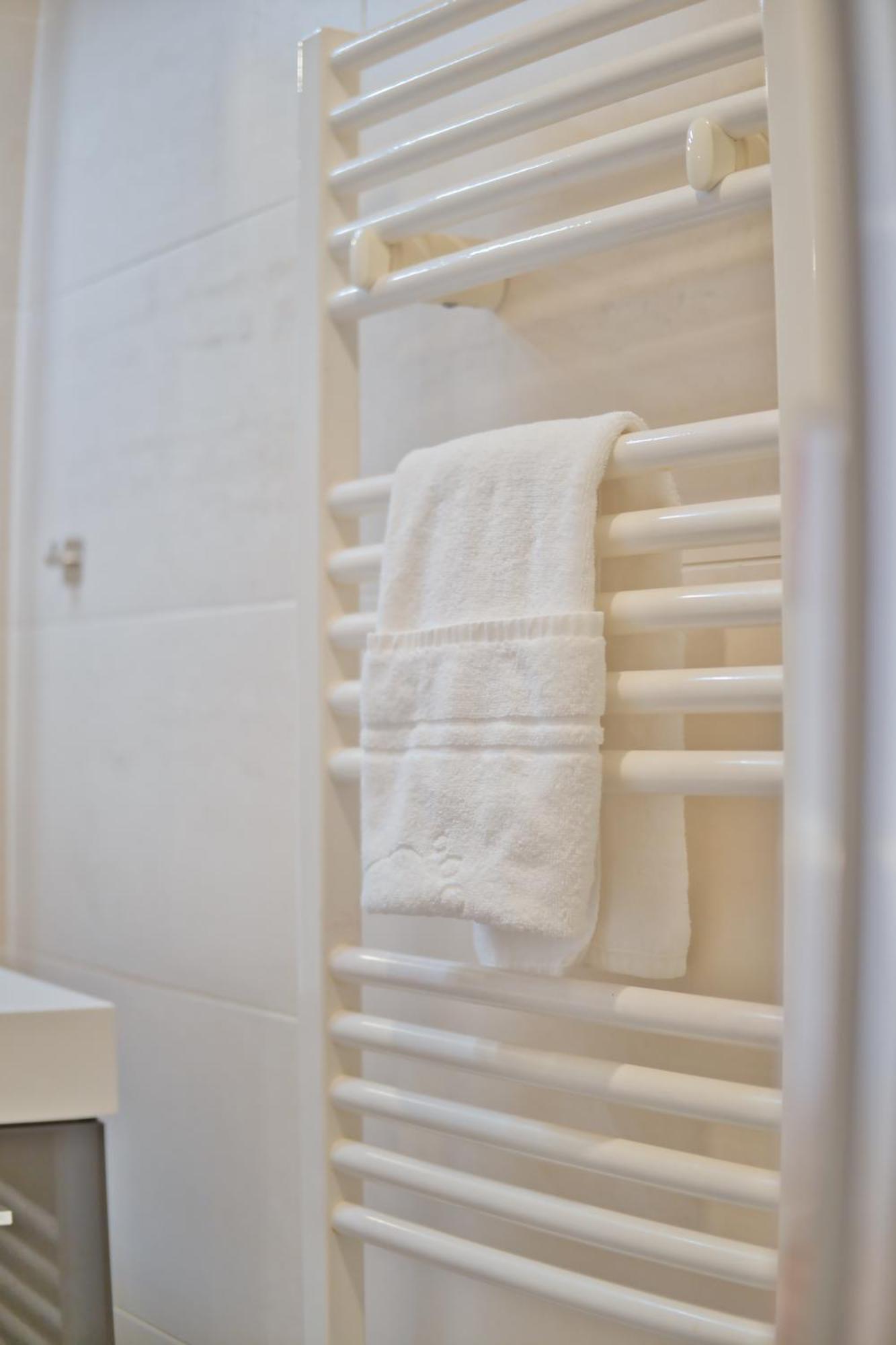 Le Boulingrin Apartment Reims Bagian luar foto