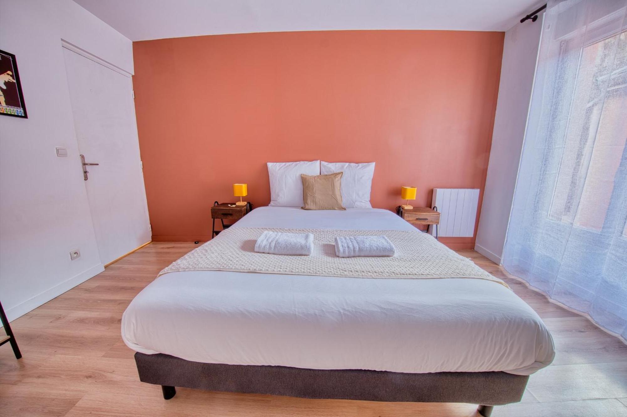 Le Boulingrin Apartment Reims Bagian luar foto